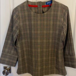 New with tags Tweed Grayes long sleeved blouse